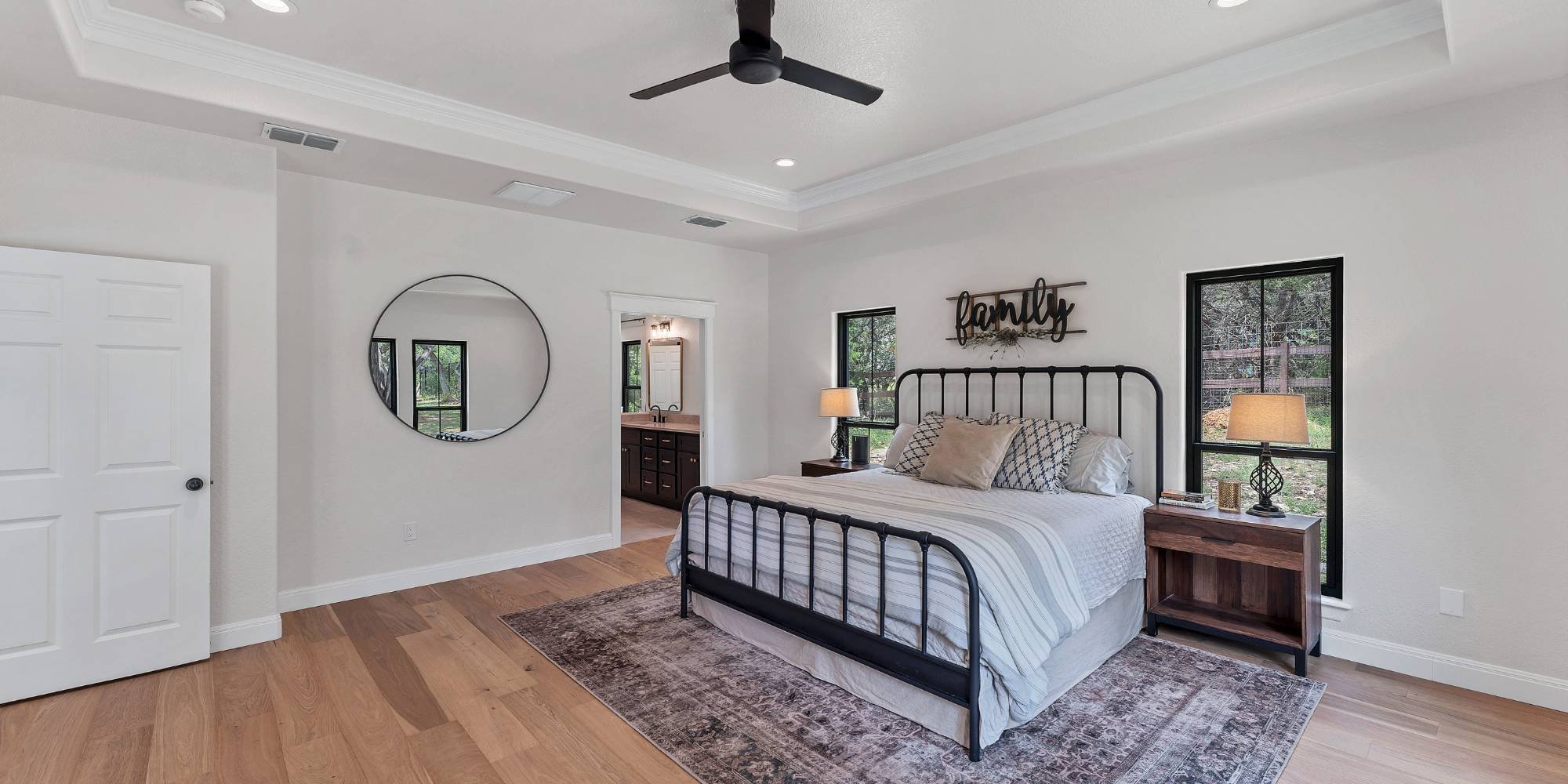 guest bedroom remodel with attached guest bathroom in san antonio