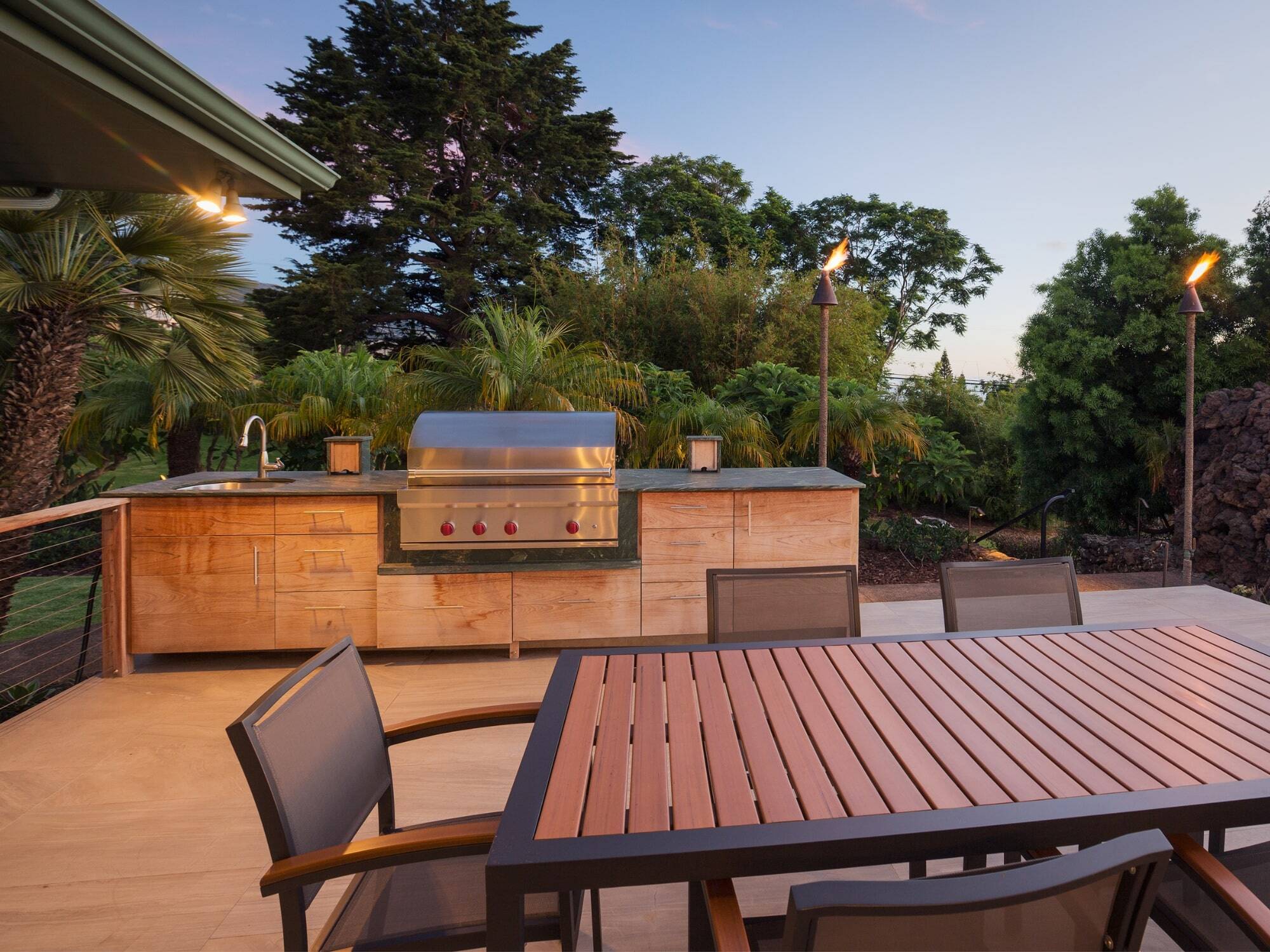 Outdoor Built in Kitchen on Deck with Dining Area and Sink